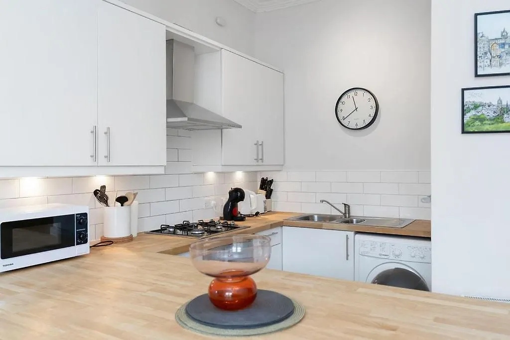 Daire Guestready - Enchanted Stay In Edinburgh